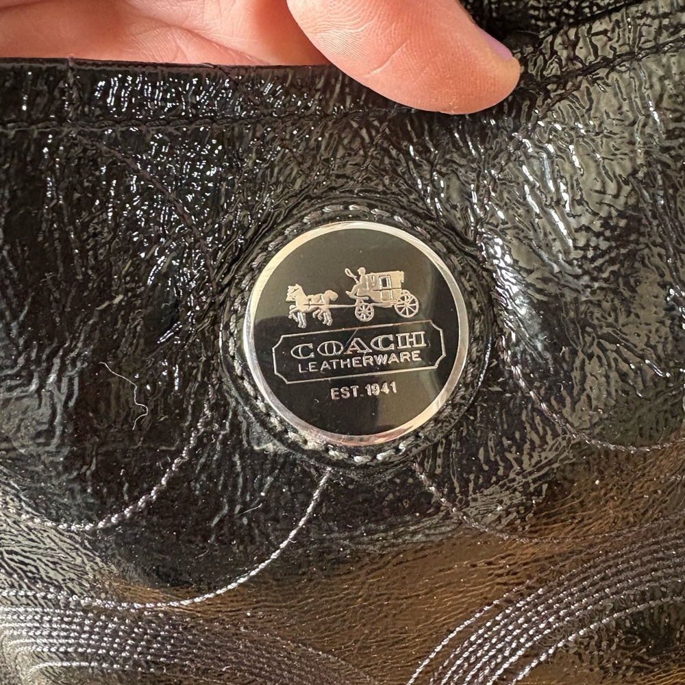 Coach Black Patent Signature Circle Tote - Picture 5 of 9